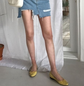 牛仔裙搭配什么鞋子好看 牛仔裙穿什么鞋子好看