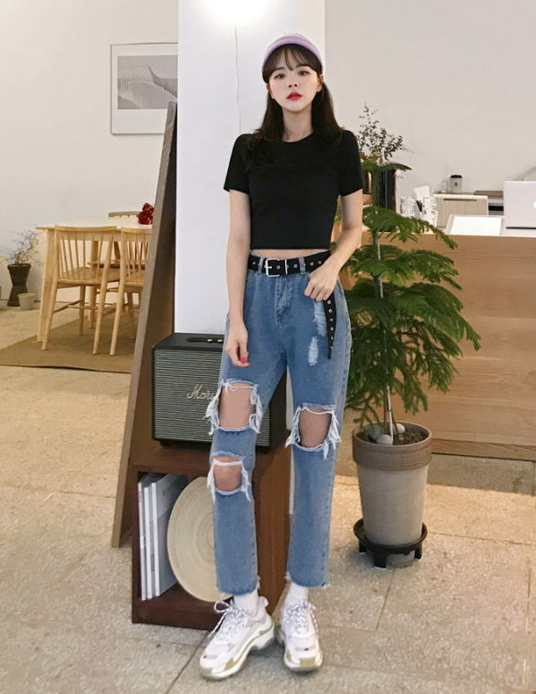 小白鞋被牛仔裤染色了 牛仔裤掉色把白鞋染了