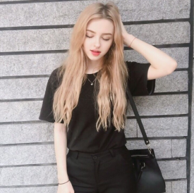棉T恤发霉了怎么洗掉 棉质衣服发霉怎么洗掉棉质衣服有霉点