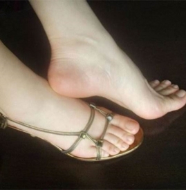鞋子怎么穿才对