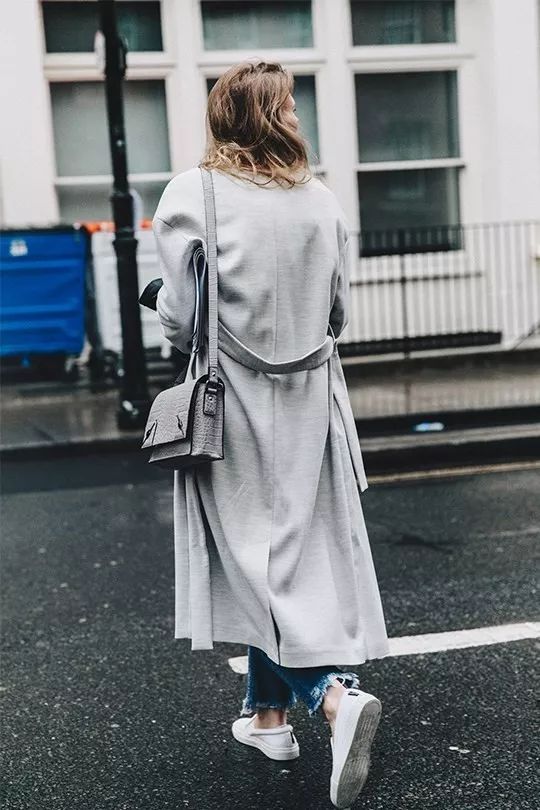 2025春装服装流行颜色