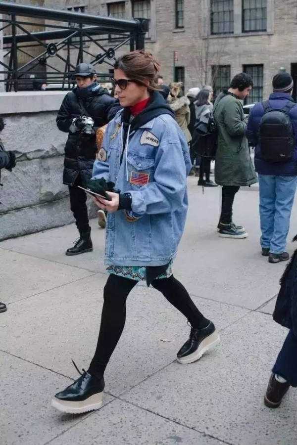 春季卫衣搭配女 2025卫衣流行这样穿好看