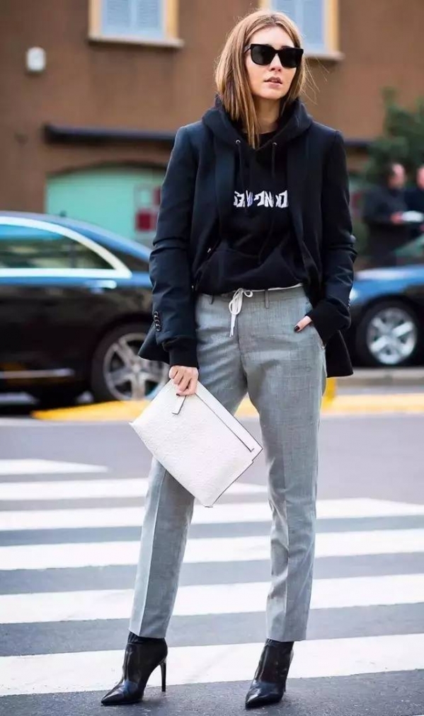 春季卫衣搭配女 2025卫衣流行这样穿好看
