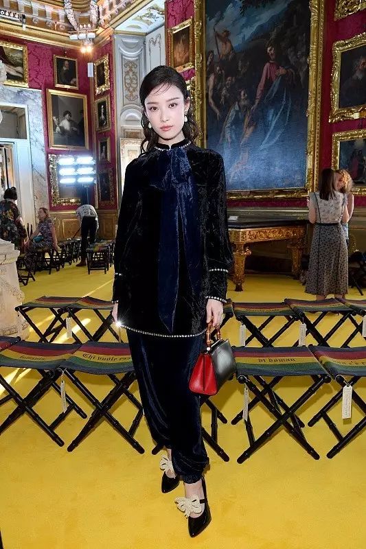 2025春季流行什么女鞋