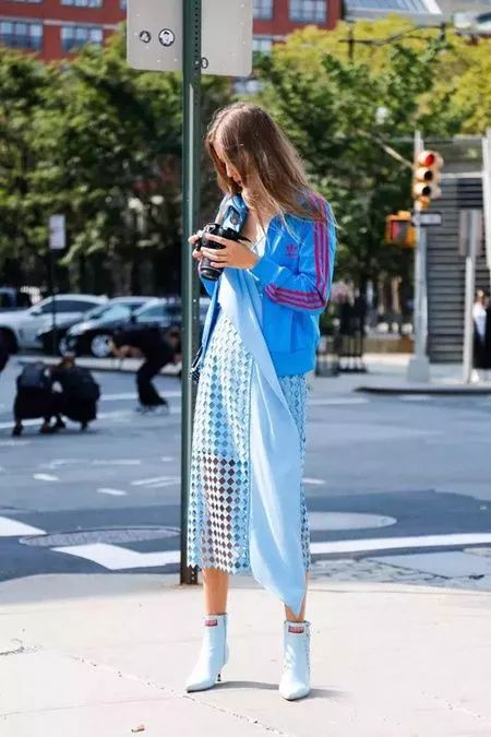 2025年流行什么款式的衣服