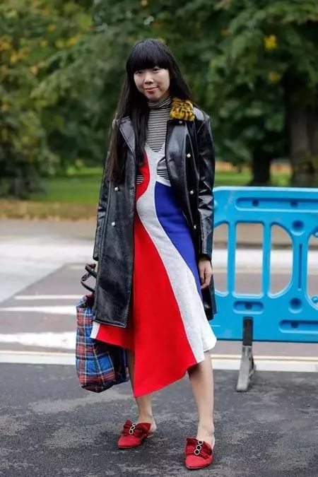 2025年流行什么款式的衣服