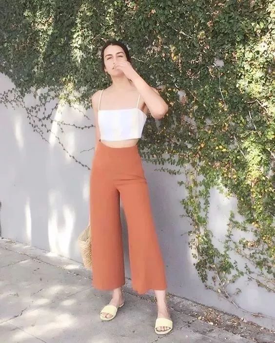 鞋子搭配衣服女生图片