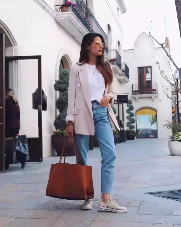 帆布鞋怎么搭配裤子好看