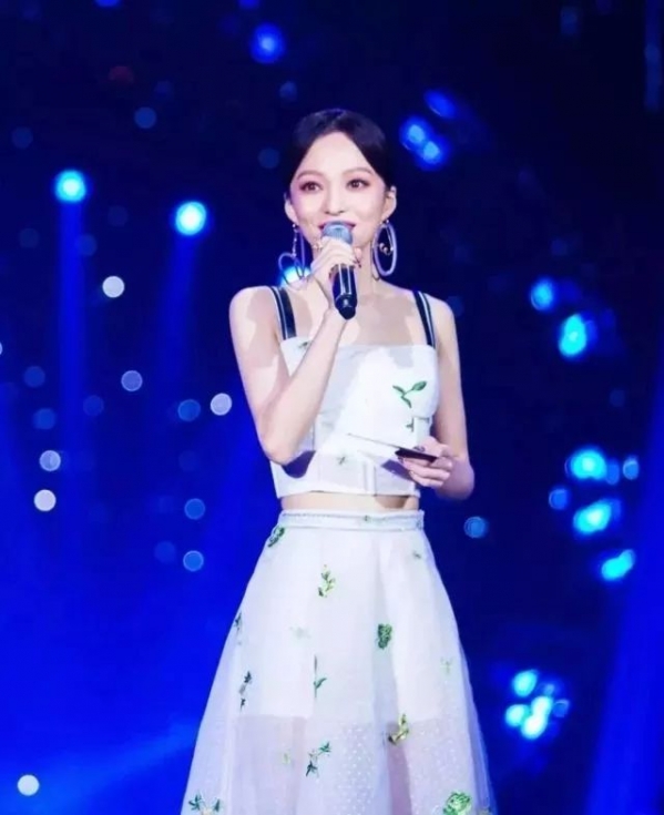 碎花连衣裙怎么选