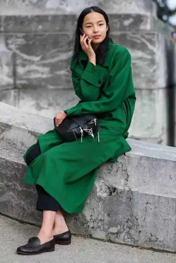 风衣搭配什么鞋子女