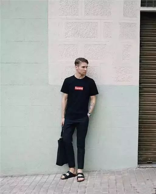 休闲西裤配什么上衣男