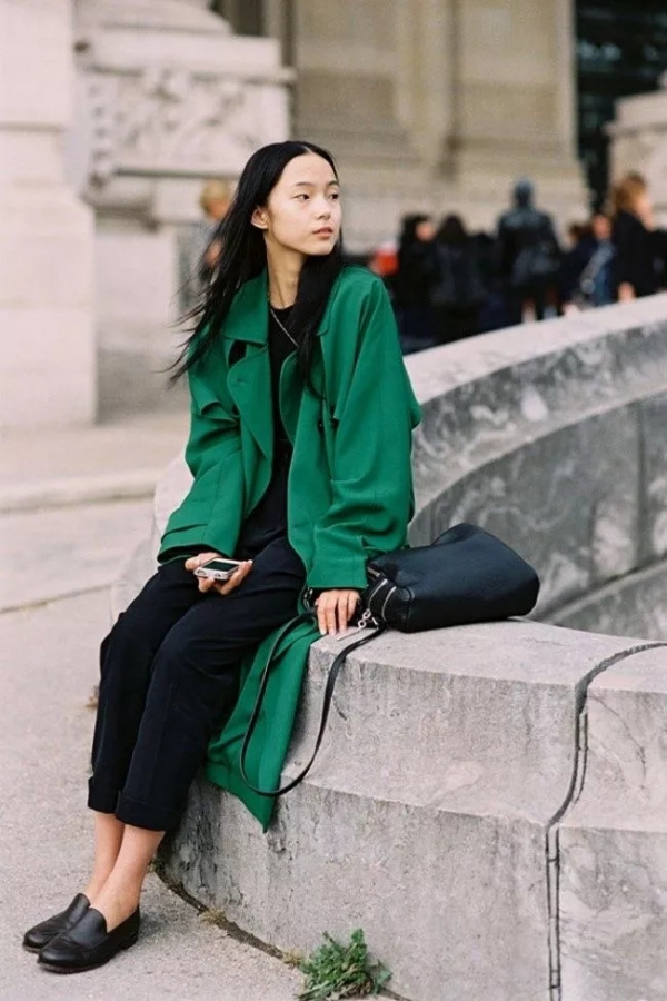 风衣搭配阔腿裤图片 秋天怎么穿衣服好看