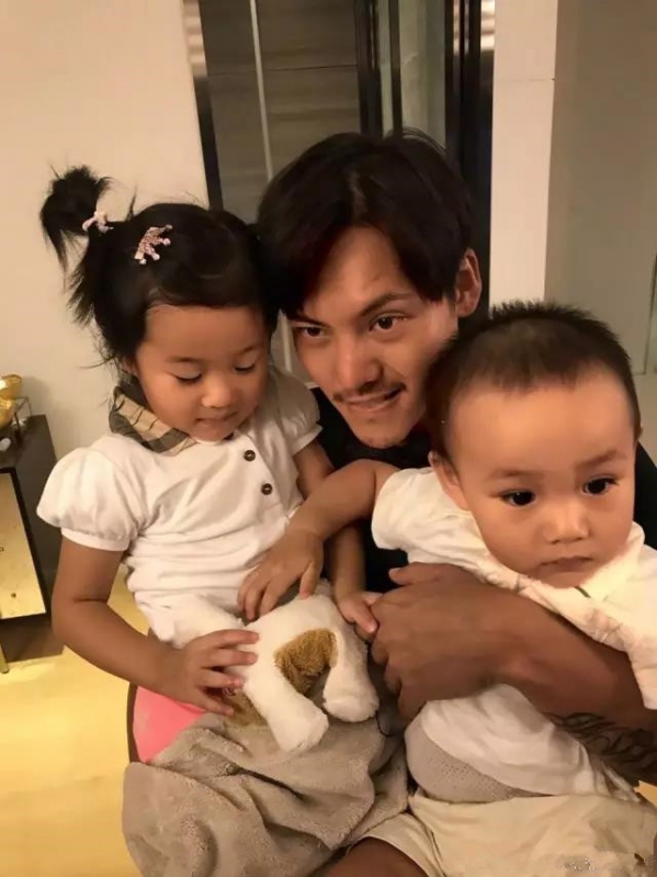 男生秋冬什么发型好看 男生今年流行的发型