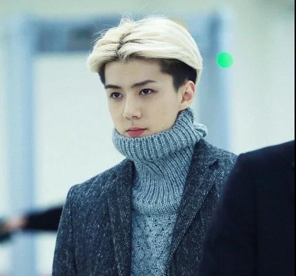 男生秋冬什么发型好看 男生今年流行的发型