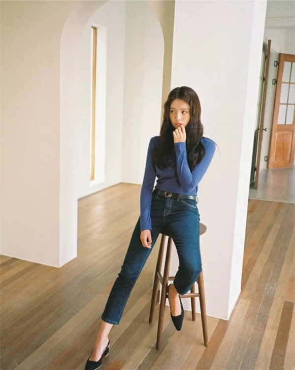 穿什么颜色的衣服显白 秋冬穿什么颜色的衣服