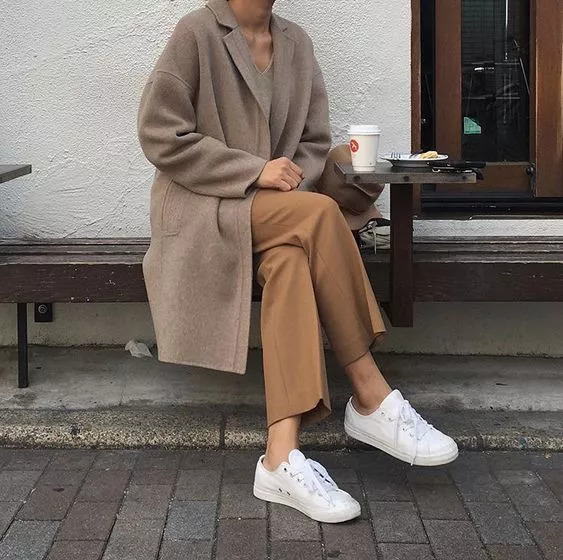 秋天女生西装怎么搭配 国庆旅游穿搭
