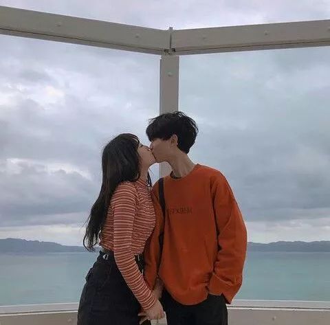 秋天情侣旅游穿什么衣服搭配 国庆旅游穿搭
