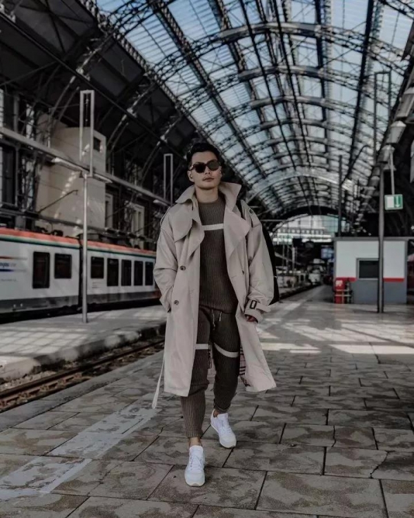 秋冬男生怎么搭配衣服好看 今年秋冬流行穿什么衣服