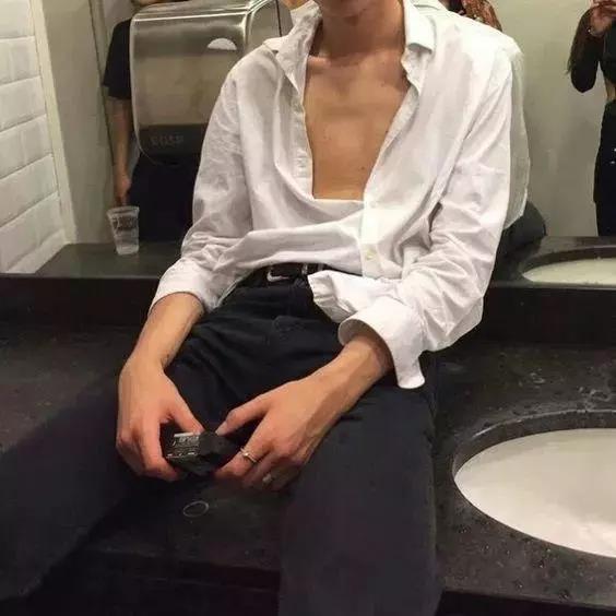 女生喜欢的男生穿衣打扮 男生穿衣搭配技巧