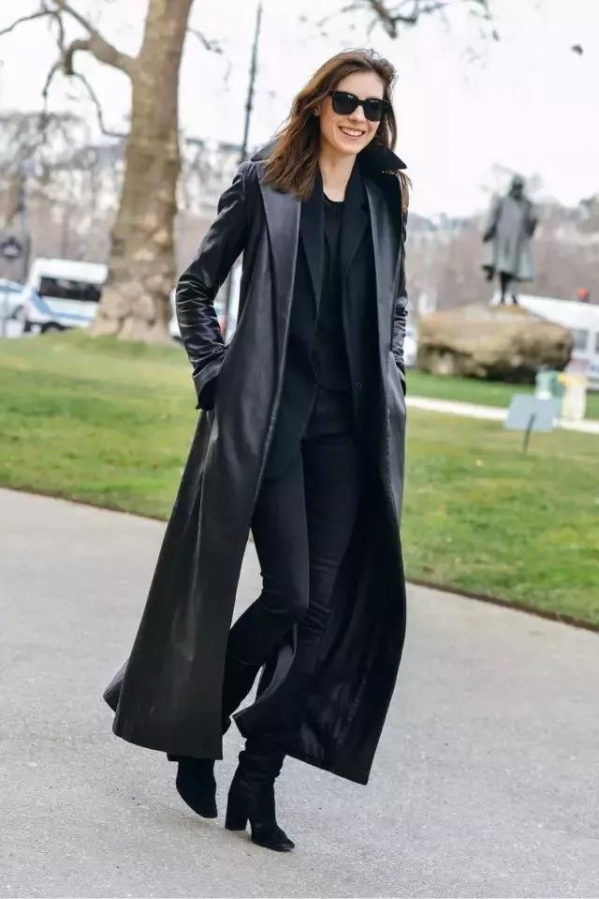 女生大衣里面穿什么好看 大衣里面怎么搭好看