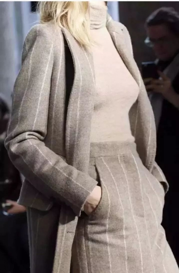 燕麦色衣服怎么搭配 燕麦色配什么颜色好看