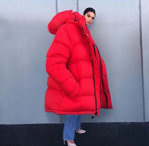 妈妈再也不用逼着我穿羽绒服了，这么时髦我恨不得每天都能穿！
