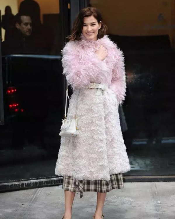 羊羔绒外套女 女士羊羔绒外套图片