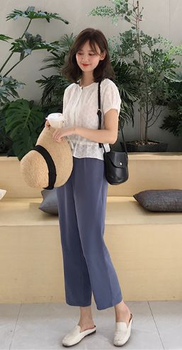夏天穿什么颜色的衣服好看