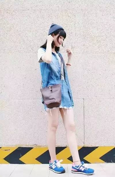 女生衣服怎么搭配鞋子图片