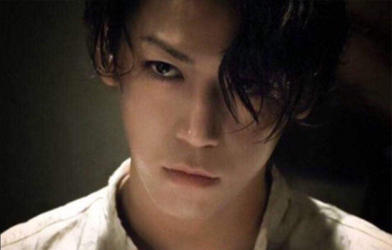 长头发男生 男生长发发型