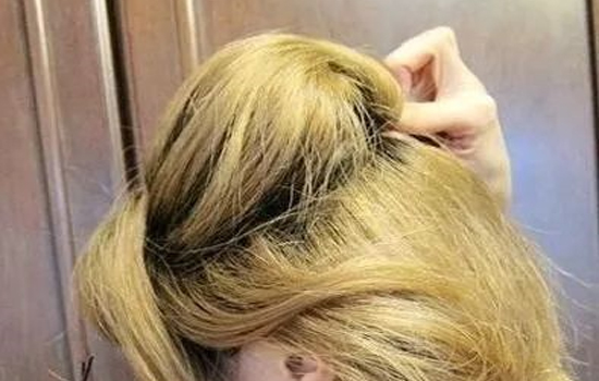 短烫发的简单扎法 短烫发的简单扎法图片