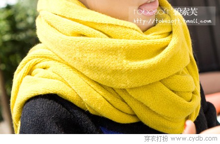 白色冬季的炫彩美搭