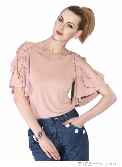爱逛街的阳光女孩