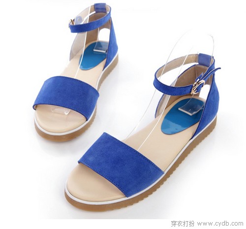 舒适鞋品靓丽穿搭