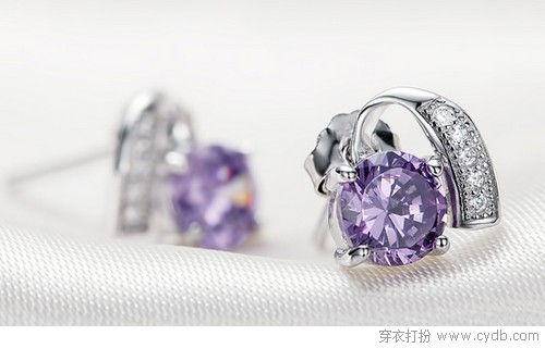 满屏厚重 耳垂轻尖儿货