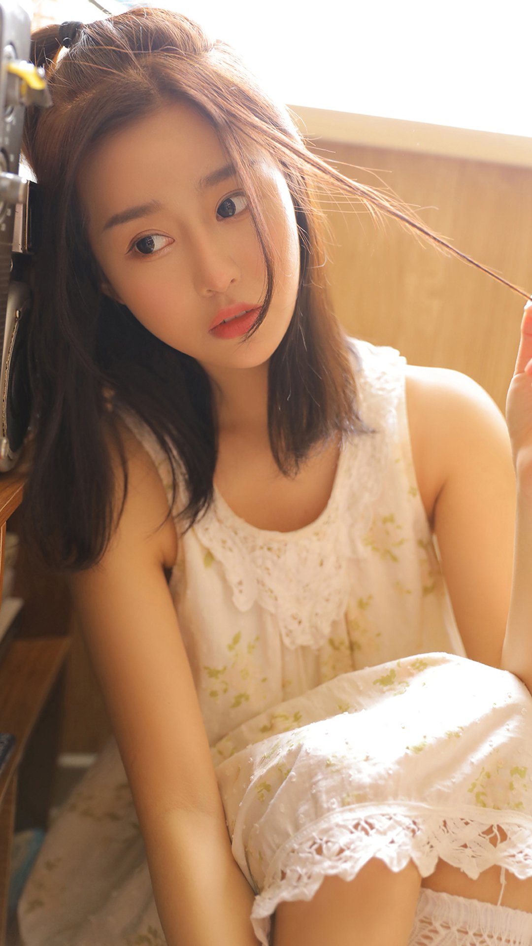 元气养眼美女写真手机壁纸