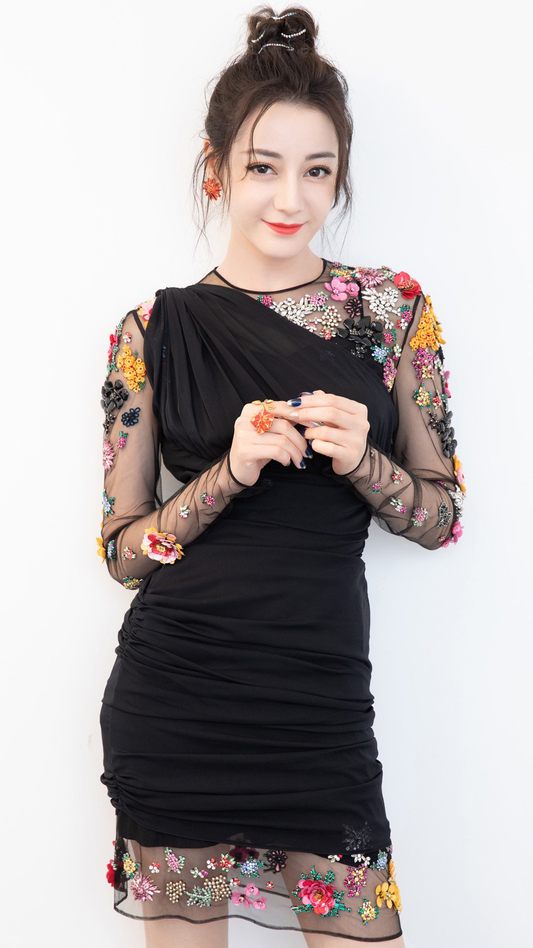 迪丽热巴唯美写真手机壁纸