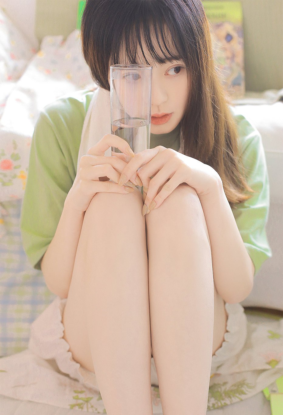 青春活力少女白嫩养眼图片