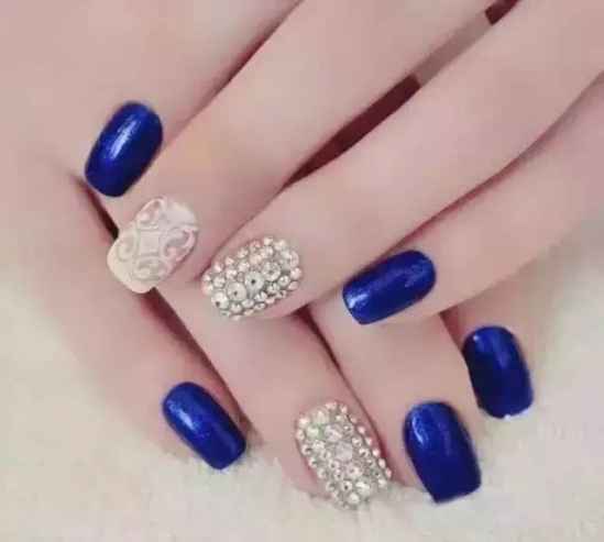 蓝色系美甲图片