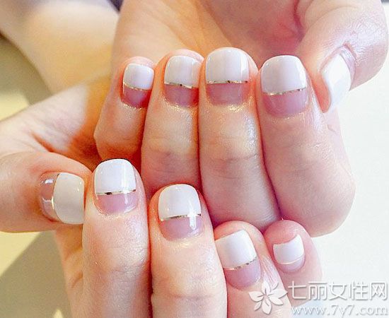 法式美甲图片2025最新 法式美甲2025新款
