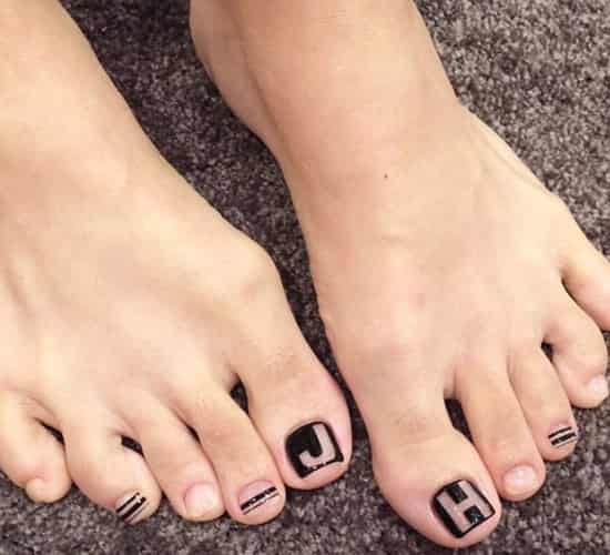 脚趾甲美甲图片2025款式 脚趾甲美甲图片大全