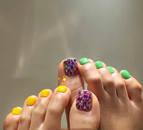 脚趾甲美甲图片2025款式 脚趾甲美甲图片大全