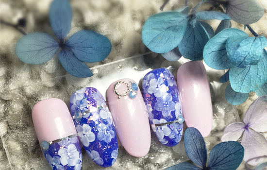 五瓣花变色美甲教程 五瓣花变色美甲画法