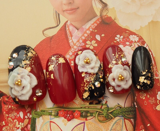 美甲图片2025新款式黑色 黑色美甲图片花样