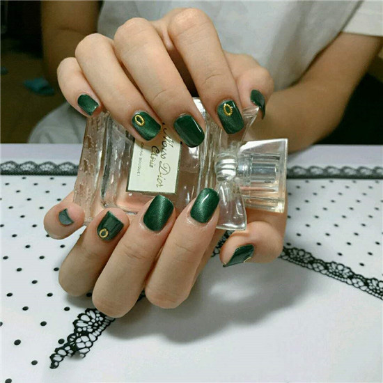 秋季猫眼美甲图片 秋天猫眼美甲图片