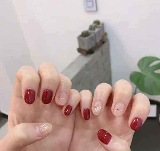 好看的美甲图片2025 好看的美甲图片款式冬