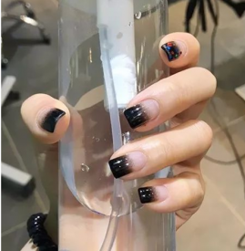 好看的美甲图片