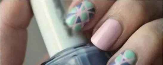 春季美甲图片