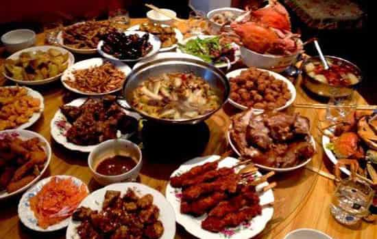 吃油腻食物拉肚子 吃油腻的东西就拉肚子