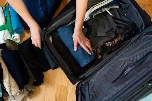 夏季旅行收纳小技巧